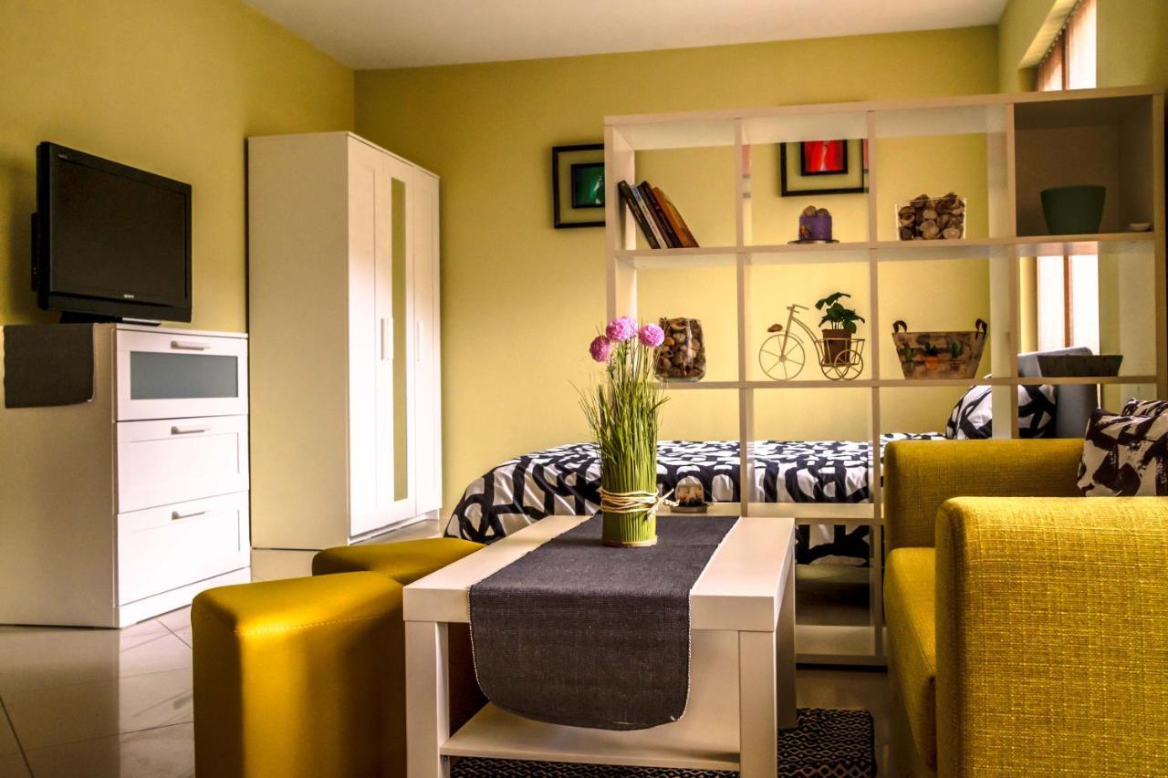 Semiramida Central Studio Warna Zewnętrze zdjęcie