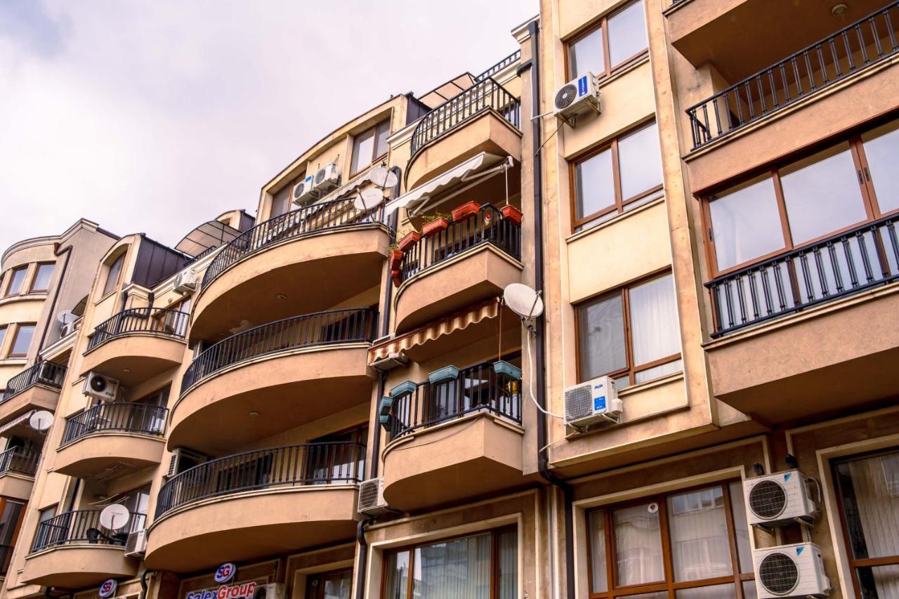 Semiramida Central Studio Warna Zewnętrze zdjęcie
